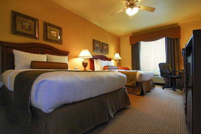 Western Crown Colony & Hotel Lufkin