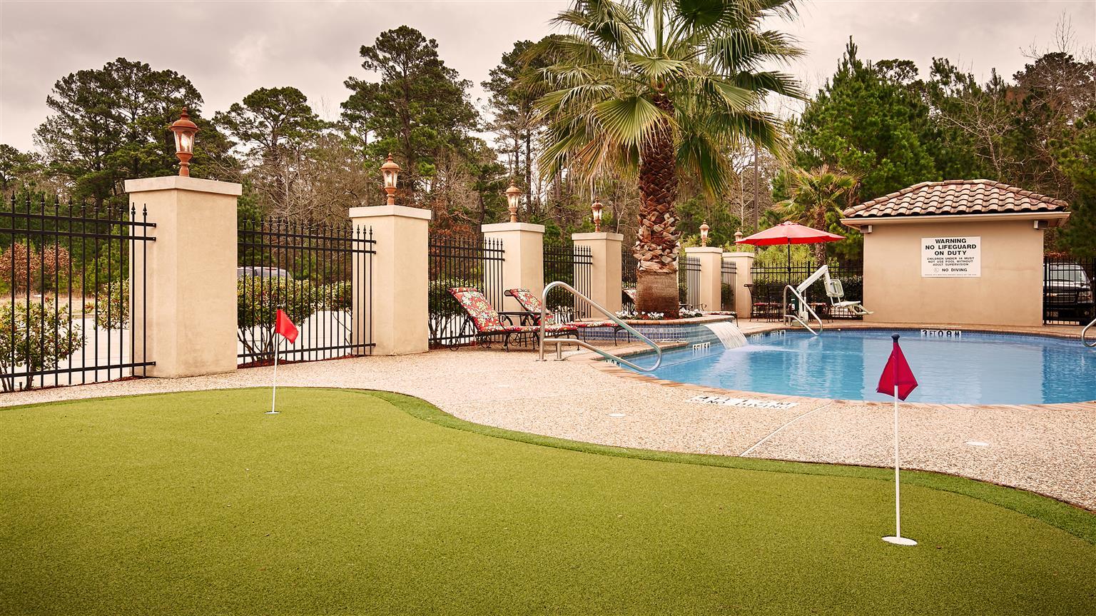 Western Crown Colony & 3* Lufkin